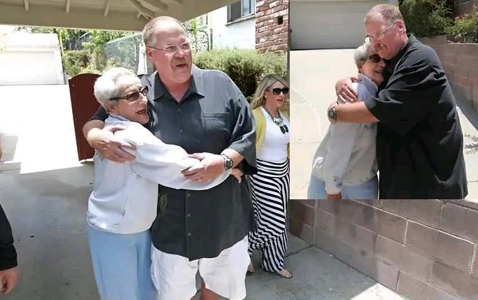 Coach Andy Reid joyfully celebrates his mother’s remarkable 105th birthday with a cheerful “Happy birthday, Mom To The Super Mother!!!